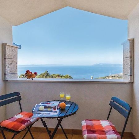 Vacation Apartments Feniks Tučepi Esterno foto