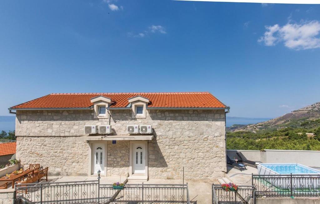 Vacation Apartments Feniks Tučepi Esterno foto